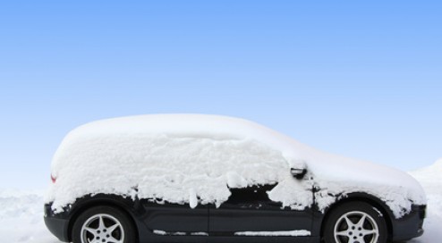 Eis-und-Schnee-am-Auto